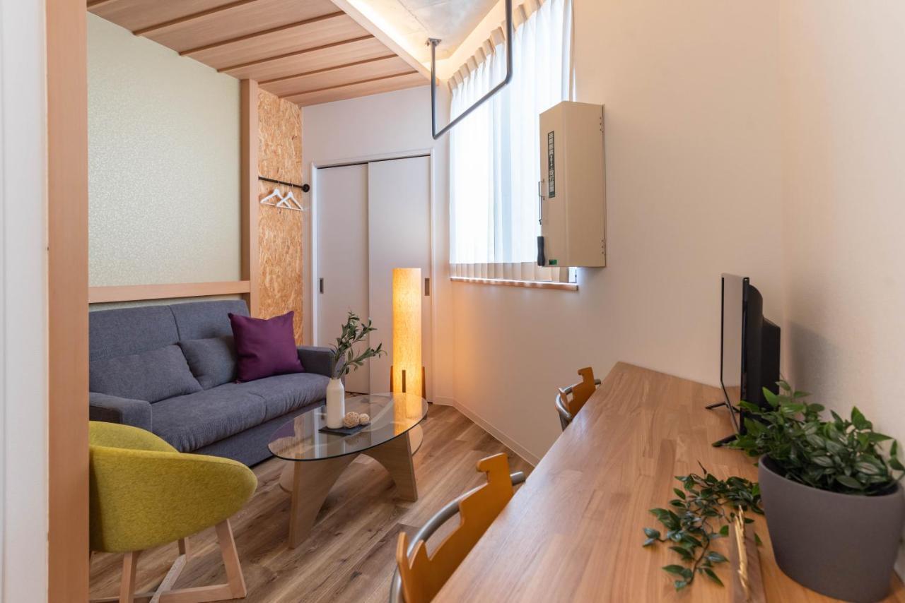 Alla Scuderia Bijou Suites Osaka Bagian luar foto